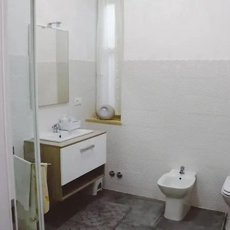 La Casa Di Piccoli Di Gabriele Martelli E Catia Pacetti - Farfalla 3*