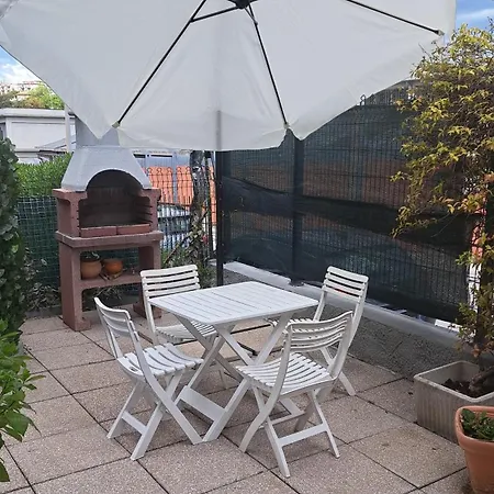 La Casa Di Piccoli Di Gabriele Martelli E Catia Pacetti - Farfalla Konukevi